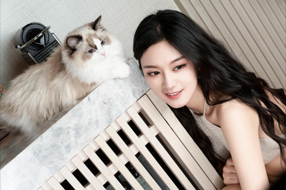 习近平就尼日利亚前总统布哈里逝世向尼日利亚总统提努布致唁电